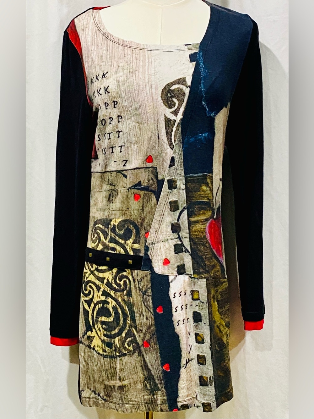 Art by Dolcezza Abstract Patchwork Design Long Sleeve Tunic in Black and Red S.